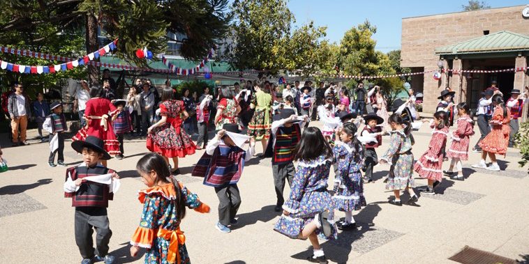 サンチャゴ日本人学校 ディエシオチョ祭 在チリ サンチャゴ日本人学校 Colegio Japones En Santiago De Chile